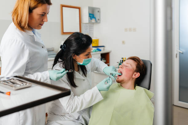 Best Emergency Dentist for Knocked-Out Tooth in Venice, FL